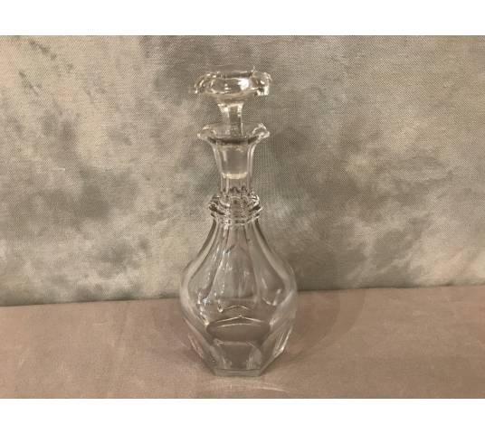 Carafe en cristal de Baccarat modèle Harcourt vers 1900