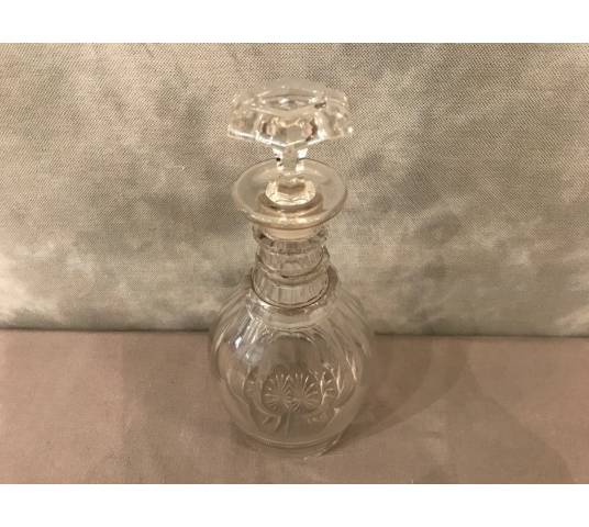 Beautiful carafe in Baccarat crystal of epoch 19 th