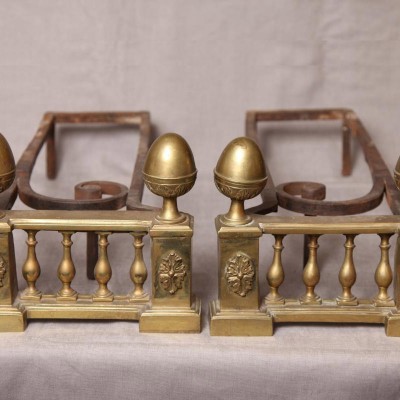 Paire de chenets anciens en bronze d'époque Louis XVI Directoire 18 ème