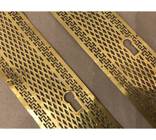 Set of two plates of cleanliness in vintage brass 19 th