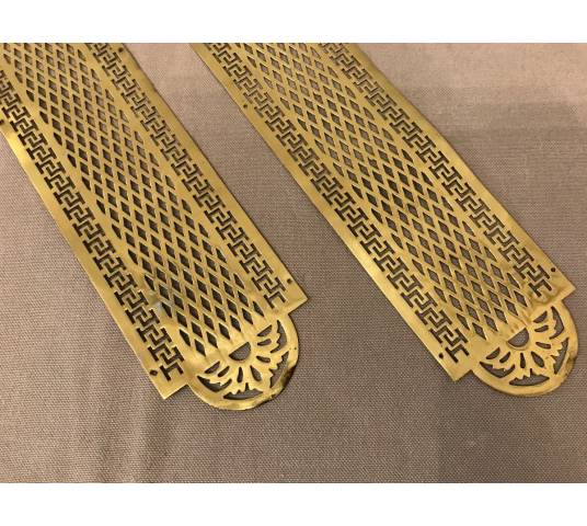 Set of two plates of cleanliness in vintage brass 19 th