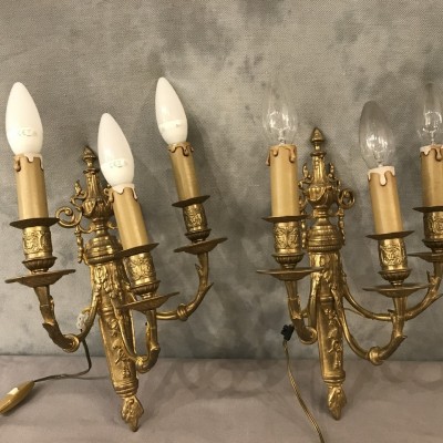 Belle paire d'appliques en bronze doré d'époque 19 ème Louis XVI