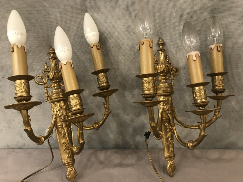 Belle paire d'appliques en bronze doré d'époque 19 ème Louis XVI