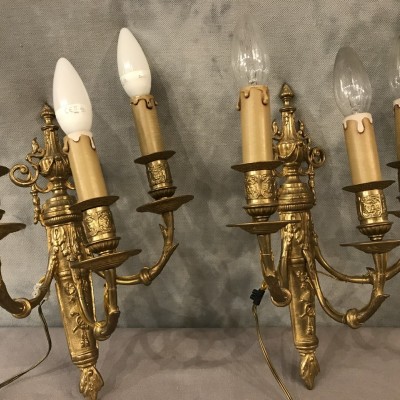 Belle paire d'appliques en bronze doré d'époque 19 ème Louis XVI