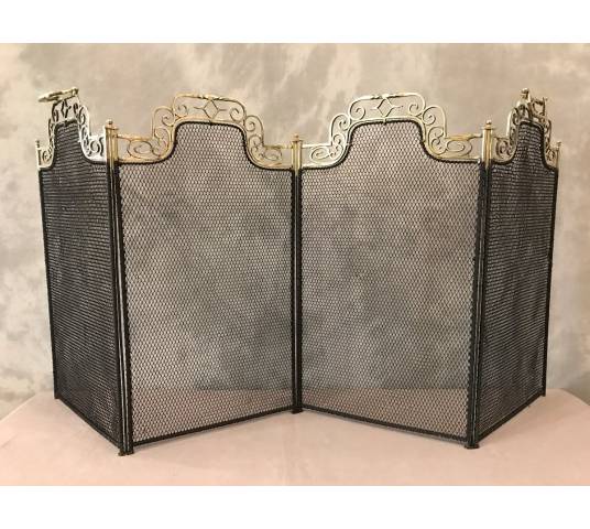 Pare fire of a vintage iron fireplace 19 th