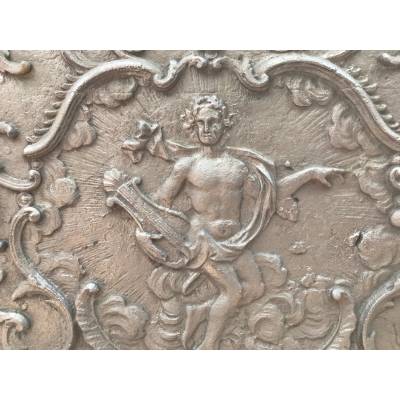 Belle plaque de cheminée en fonte d'époque 18ème