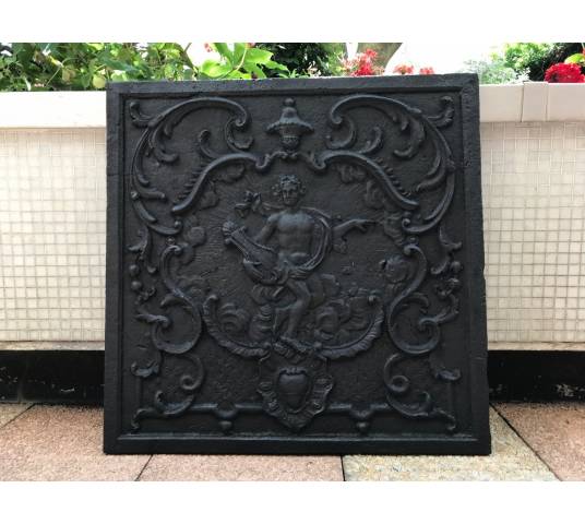 Belle plaque de cheminée en fonte d'époque 18ème