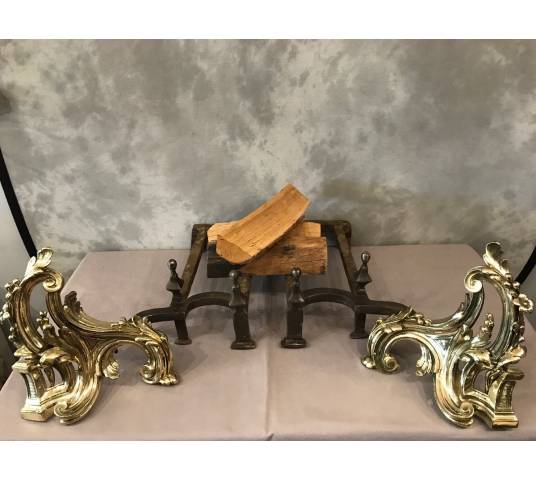 Beautiful pair of vintage bronze channels Louis XV 18 th