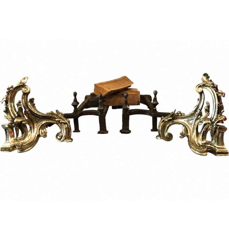 Belle paire de chenets en bronze d'époque Louis XV 18 ème