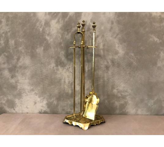 Bronze and brass chimney servant at the end of the 19th century