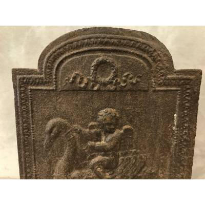 Small antique fireplace plate in vintage cast iron 18 th