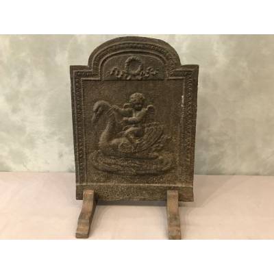 Small antique fireplace plate in vintage cast iron 18 th