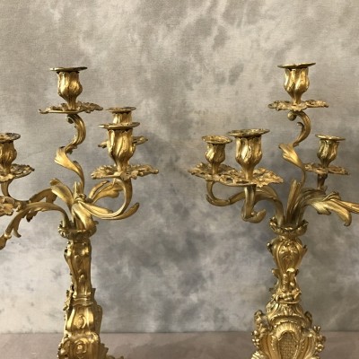 paire de candélabres en bronze doré d'époque 19ème siècle.