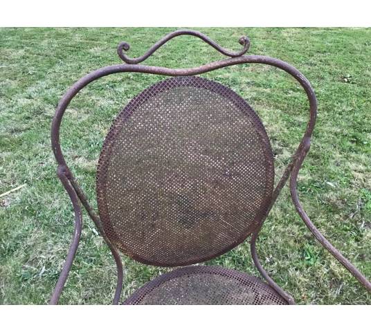 Beau chair of a square iron garden 20 th