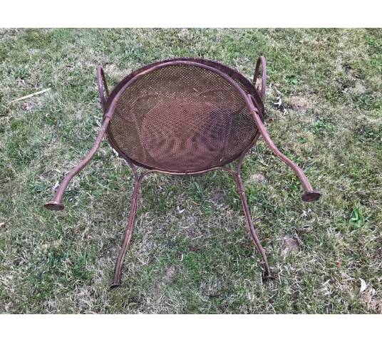 Beau chair of a square iron garden 20 th