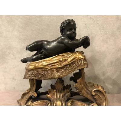 Beaux chenets anciens en bronze dorés et patinés d'époque 19 ème