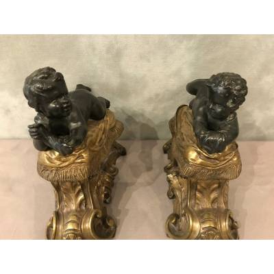 Old, golden kennels in gilded bronze and vintage 19 th