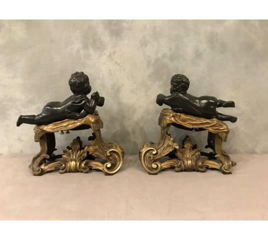 Beaux chenets anciens en bronze dorés et patinés d'époque 19 ème