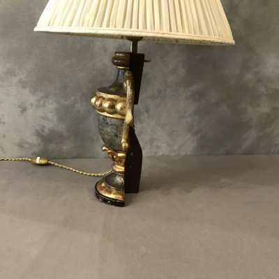 Lampe en bois doré