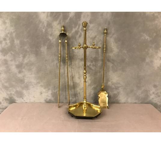 Servant of antique fireplace in vintage brass 19 th