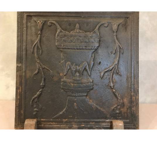 Small antique fireplace plate in vintage cast iron 18 th