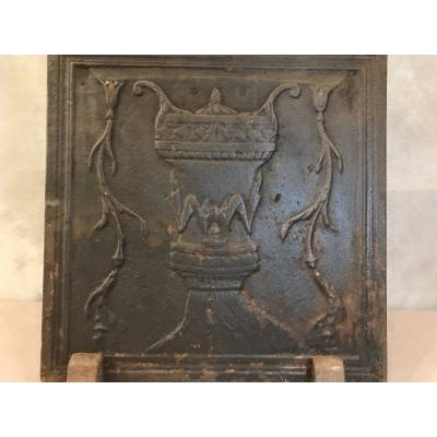 Petite plaque de cheminée ancienne en fonte d'époque 18 ème