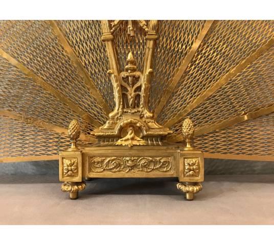 Firewalls with a fireplace in gilded bronze fireplace 19 th of the louis style XVI