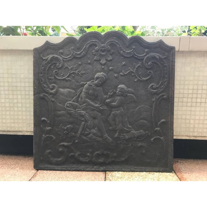 Beautiful large fireplace plate in period cast iron 18 th