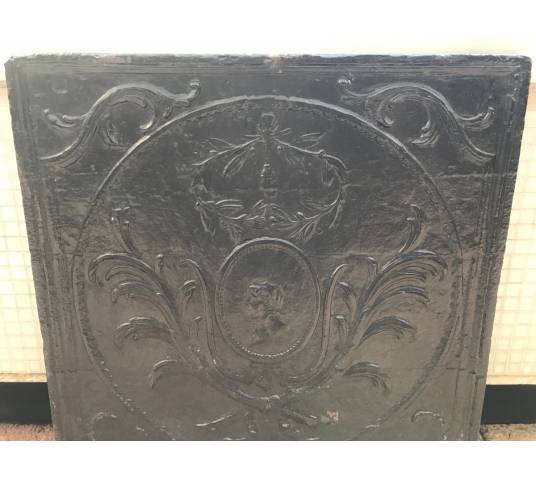 Belle plaque de cheminée ancienne en fonte d'époque 18 ème