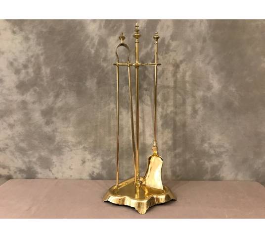 Stack Servant in vintage brass 19 th including a shovel and a gripper