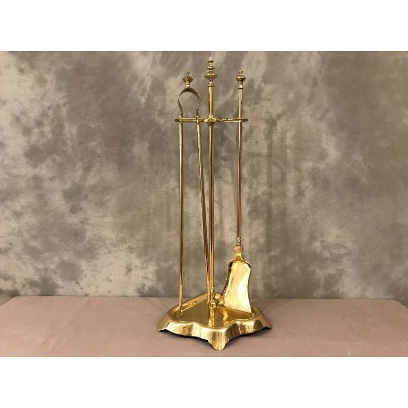 Stack Servant in vintage brass 19 th including a shovel and a gripper