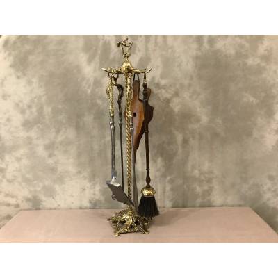 Servant of ancient fireplace in bronze and period iron 19 th of the Louis XV style