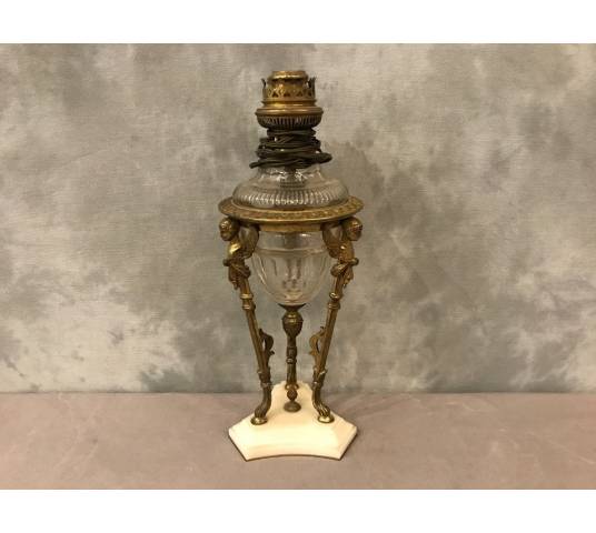 Beautiful bronze tripode oil lamp and epoch crystal of epoch 19 th