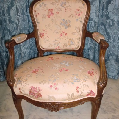 Pair of Louis XV armchairs 19 th in beech