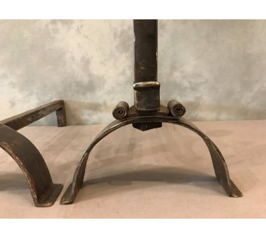 Pair of time-wrought iron tracks 18 th