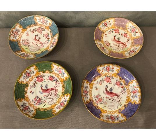 Ensemble de 4 sous tasses en porcelaine de minton d'époque 19 ème