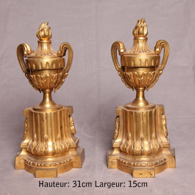 Chenets anciens en bronze doré d'époque Transition 18 ème