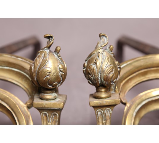 Pair of ancient bronze channels model with period characters 19 th Louis XV