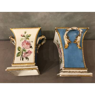 Pair of porcelain vases from Old Paris from the 19th century