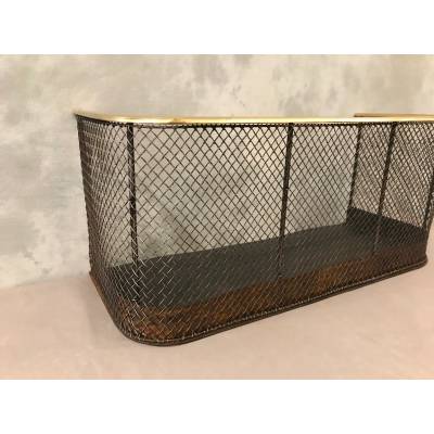 Devant de cheminée ancien grillagé et bord laiton d'époque 19 ème