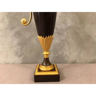 Beautiful gilded and patinated bronze ewer from the 19th Consulate period