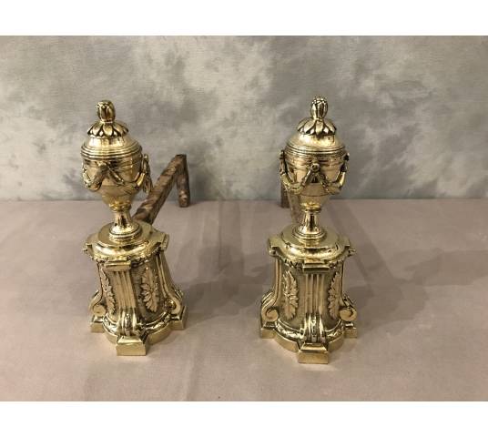 Paire de chenets anciens en bronze de style Louis XVI d'époque 19 ème
