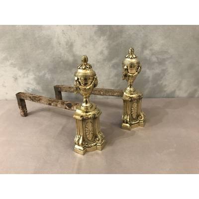 Paire de chenets anciens en bronze de style Louis XVI d'époque 19 ème