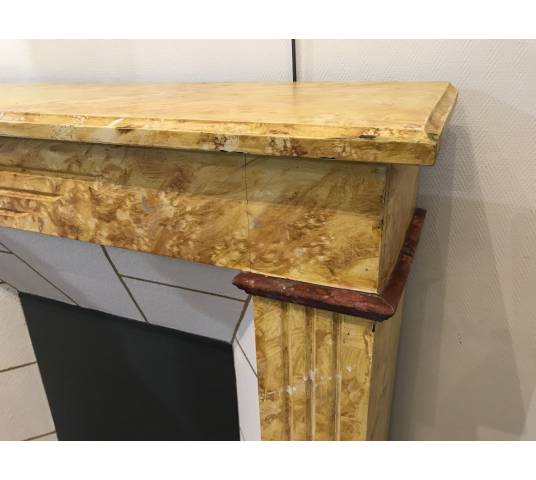 Belle cheminée décorative en bois peint façon faux marbre
