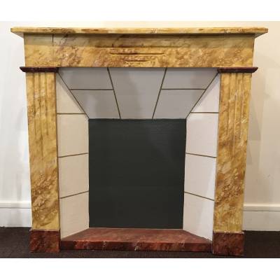 Belle cheminée décorative en bois peint façon faux marbre