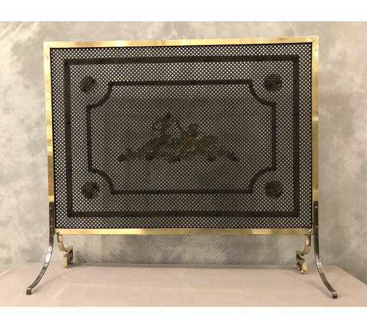 Beau grand pare feu écran de cheminée en bronze et laiton d'époque 19 ème