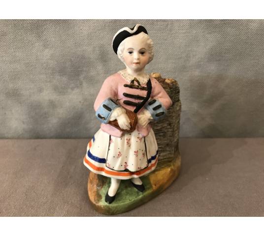 Pot à tabac Madelon en porcelaine de biscuit d'époque 19 ème