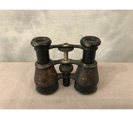 Pair of old theater binoculars circa 1900/1920