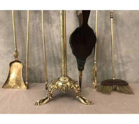 Old fireplace servant 5 pieces in bronze and brass from the 19th century