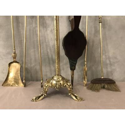Old fireplace servant 5 pieces in bronze and brass from the 19th century